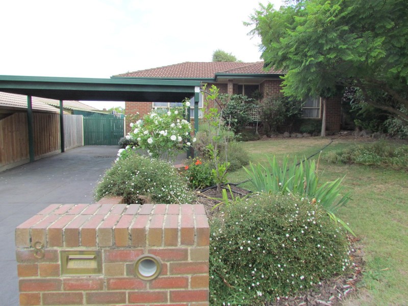8 Poorinda Rise, Narre Warren VIC 3805