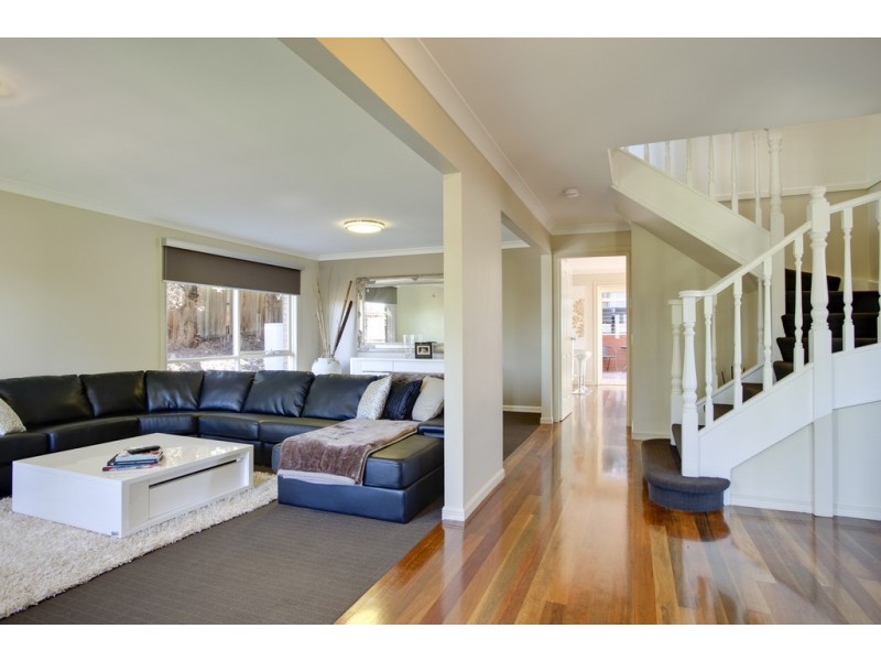 54 William Road, Berwick VIC 3806