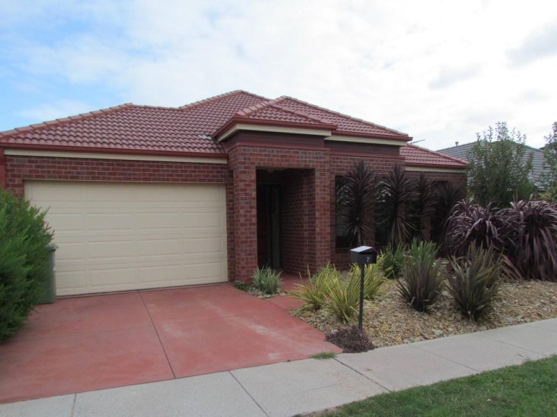 7 Premier Drive, Berwick VIC 3806