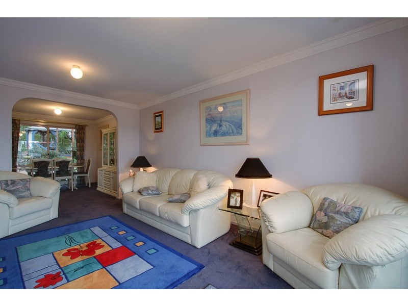 30 Quarry Hills Drive, Berwick VIC 3806