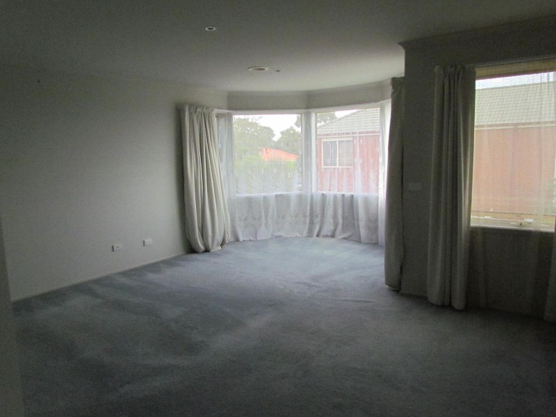 55 Wintersun Road, Berwick VIC 3806