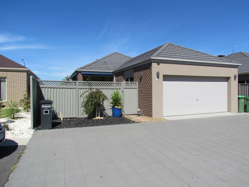 22 Ibis Close, Pakenham VIC 3810