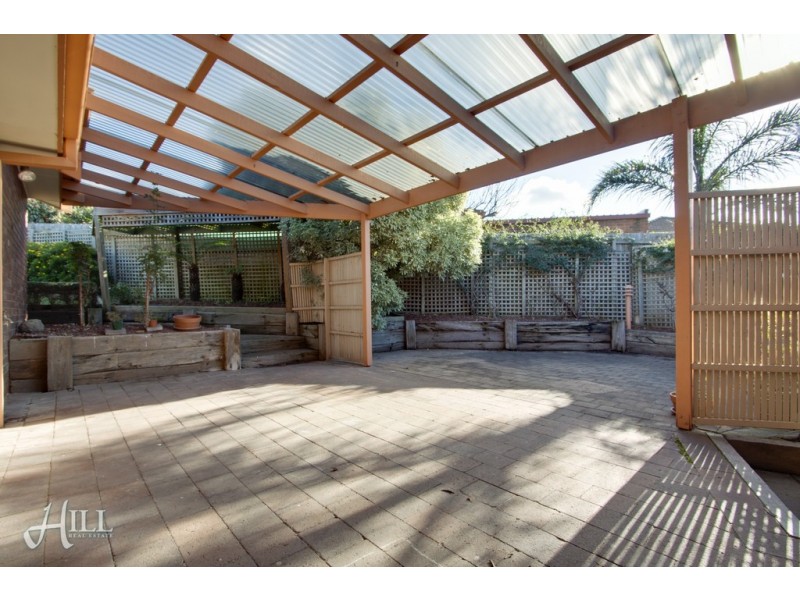 6 Poole Court, Endeavour Hills VIC 3802