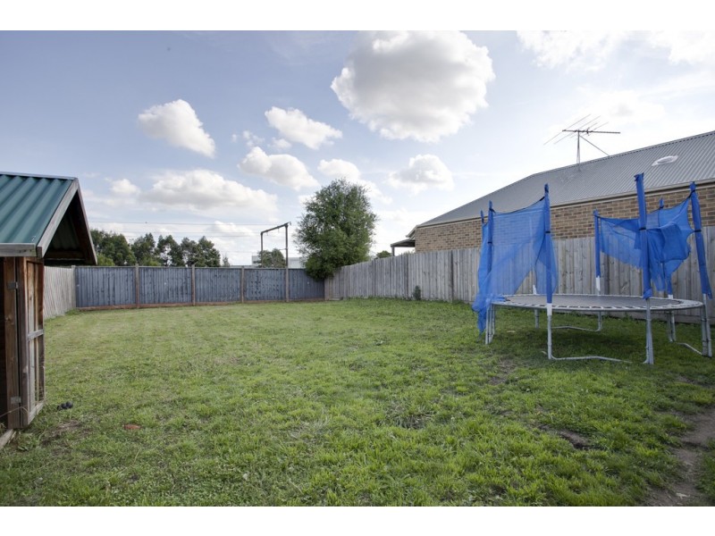 37  John Fisher Drive, Berwick VIC 3806