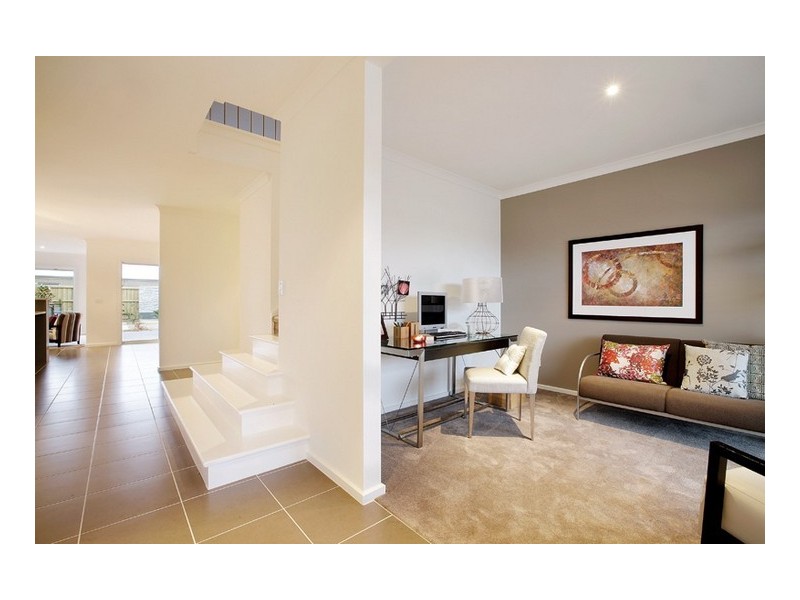 30 Wild Scotchman Way, Cranbourne East VIC 3977