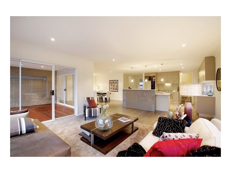 30 Wild Scotchman Way, Cranbourne East VIC 3977