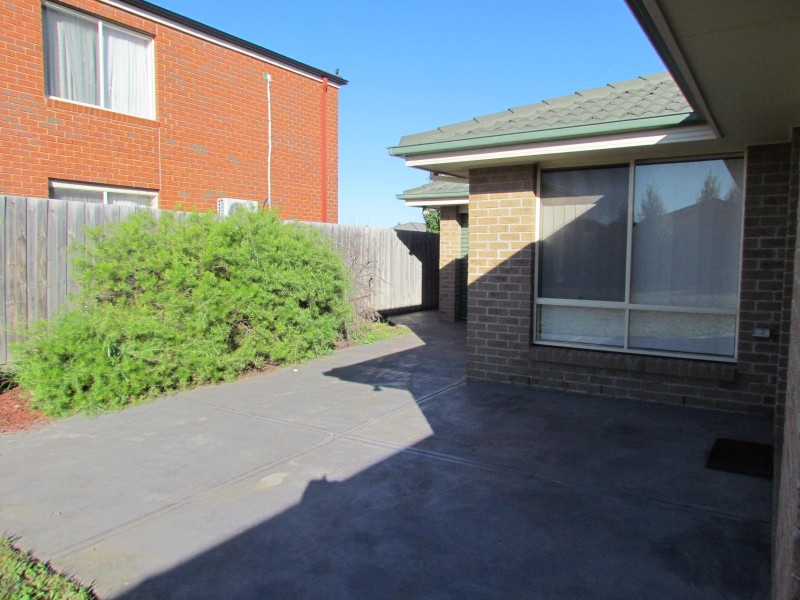 53 Rodlarni Crescent, Berwick VIC 3806