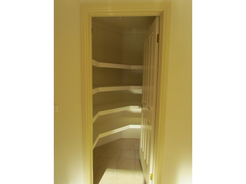 105 Berwick Springs Promenade, Narre Warren South VIC 3805