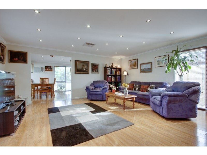 11 Redman Close, Narre Warren VIC 3805