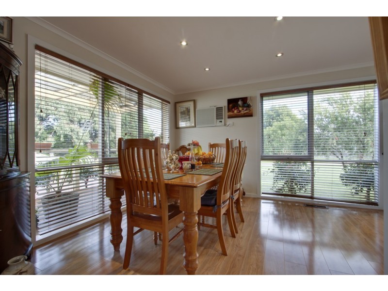 11 Redman Close, Narre Warren VIC 3805