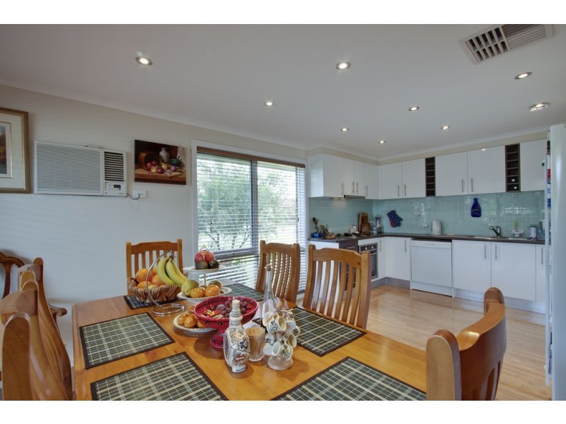 11 Redman Close, Narre Warren VIC 3805