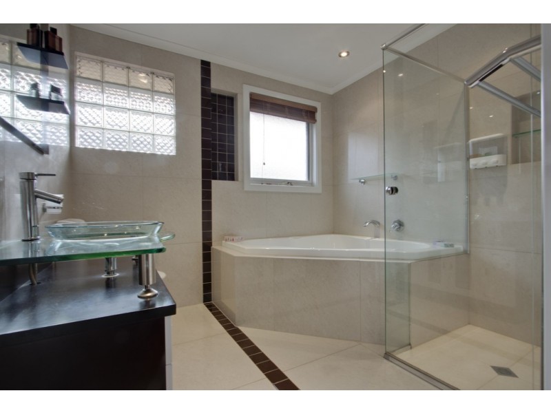 11 Redman Close, Narre Warren VIC 3805