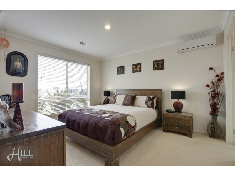 39 Hartsmere Drive, Berwick VIC 3806