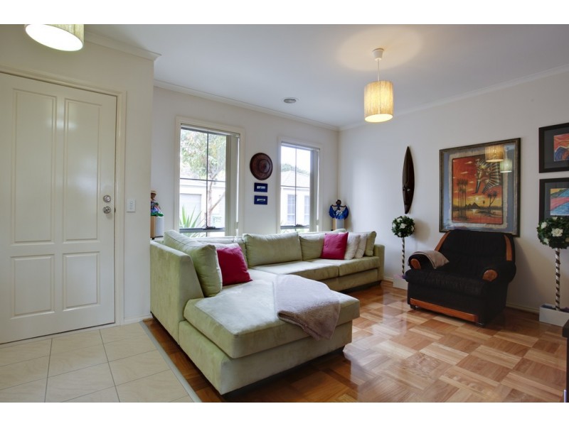 2/43-45 Belgrave Hallam Road, Hallam VIC 3803