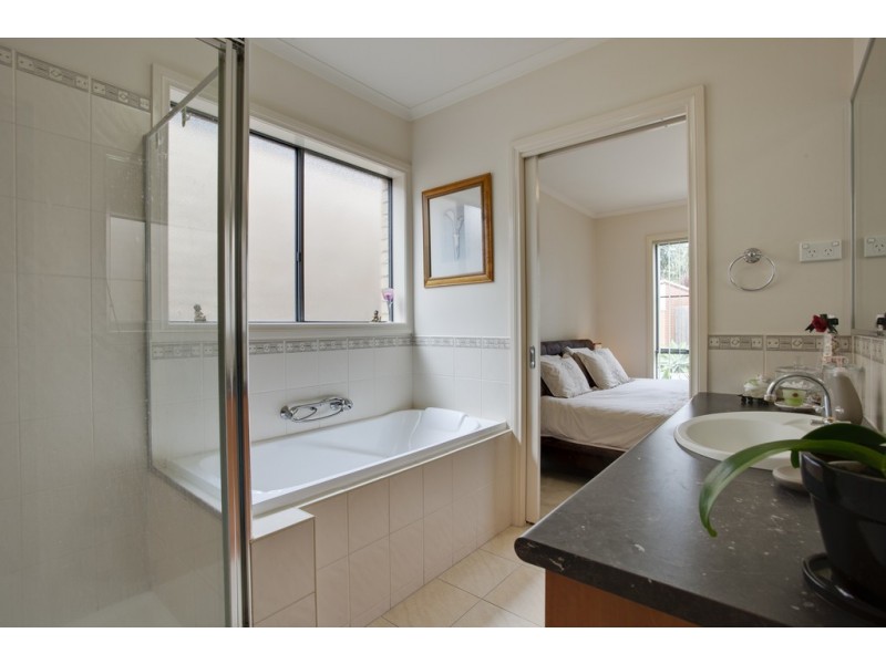 2/43-45 Belgrave Hallam Road, Hallam VIC 3803