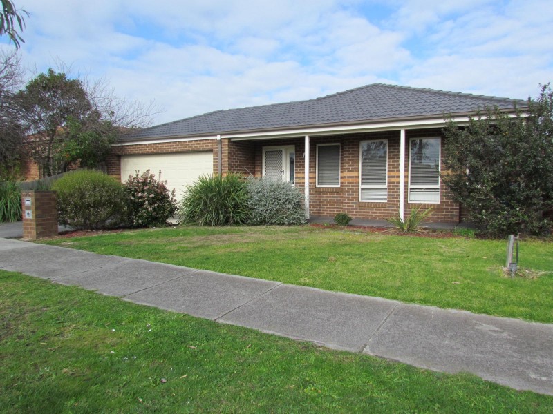96 Cairns Road, Hampton Park VIC 3976