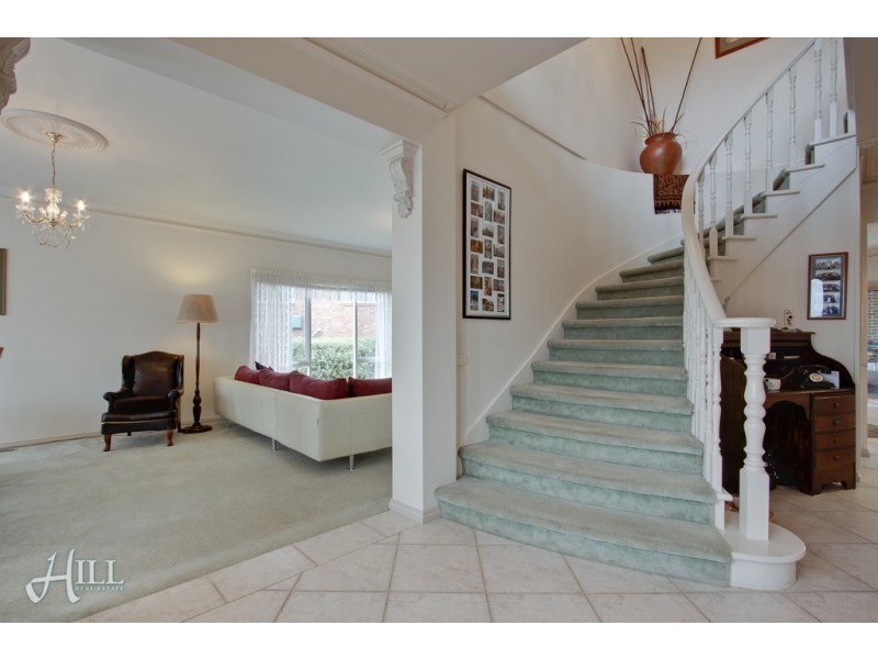 3 Camdon Gardens, Berwick VIC 3806