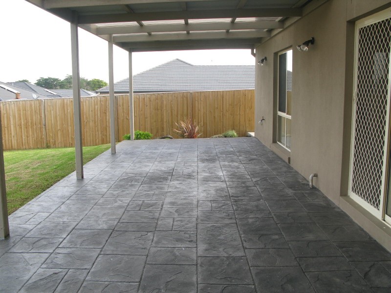 49 Saul Avenue, Berwick VIC 3806