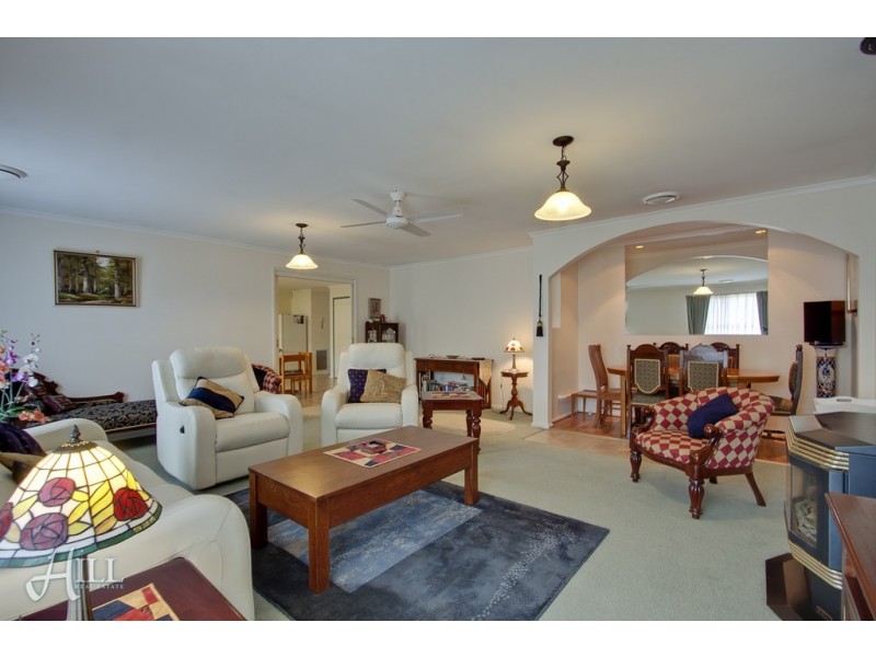 14 Rosemont Drive, Narre Warren VIC 3805