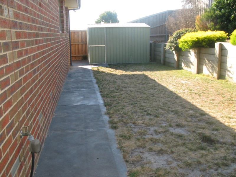 70 Bridgewater Boulevard, Berwick VIC 3806