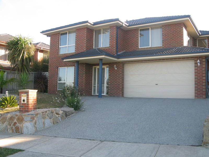 70 Bridgewater Boulevard, Berwick VIC 3806