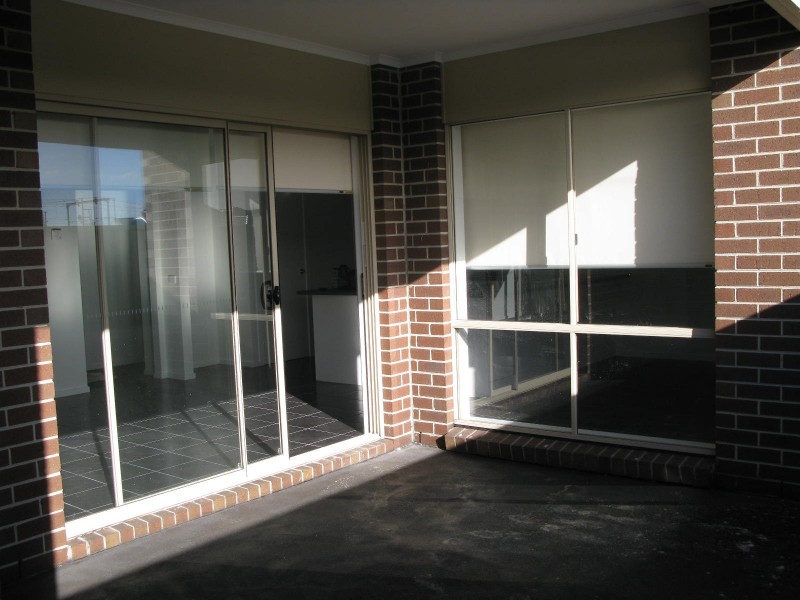 12 Golden Green Street, Pakenham VIC 3810