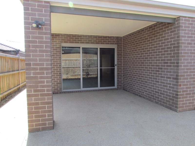 19 Kess Grove, Lyndhurst VIC 3975