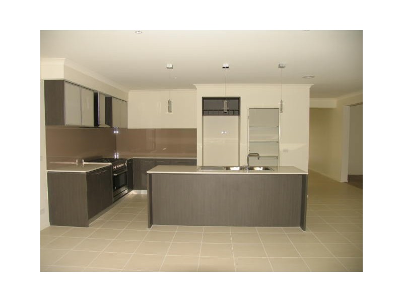 19 Kess Grove, Lyndhurst VIC 3975