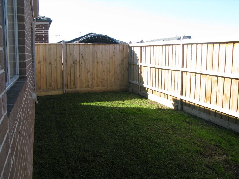 19 Kess Grove, Lyndhurst VIC 3975