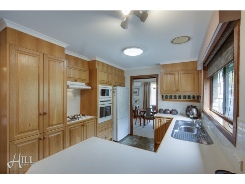 17 Fritzlaff Court, Berwick VIC 3806