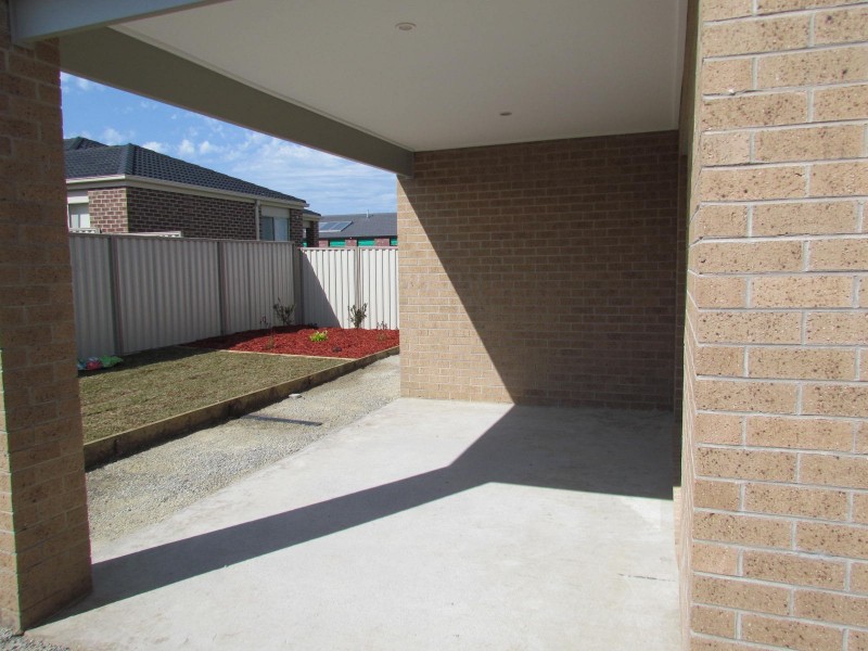 14 Victory Drive, Pakenham VIC 3810