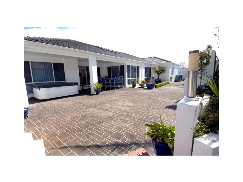 17 Piccadilly Court, Narre Warren South VIC 3805