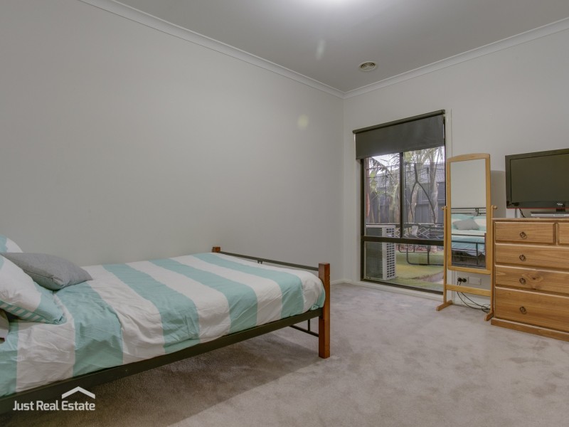 31 Vert Avenue, Narre Warren South VIC 3805