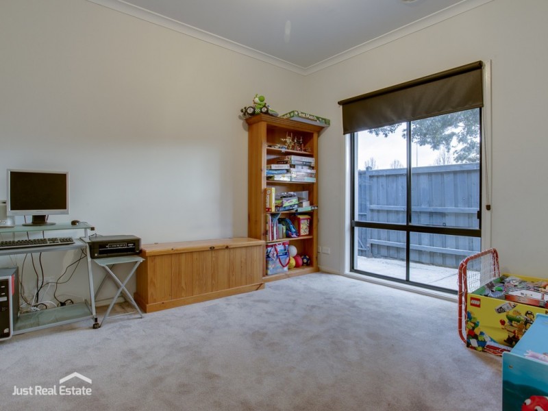 31 Vert Avenue, Narre Warren South VIC 3805