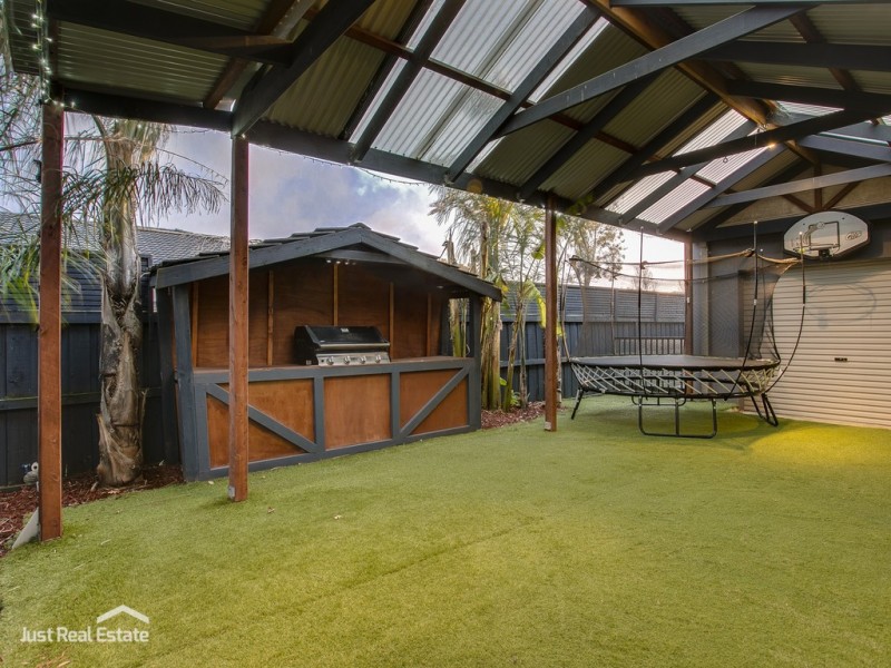 31 Vert Avenue, Narre Warren South VIC 3805