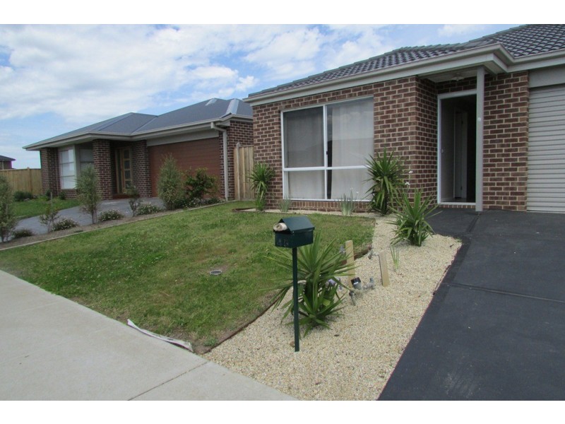 45 Goulburn Street, Cranbourne East VIC 3977