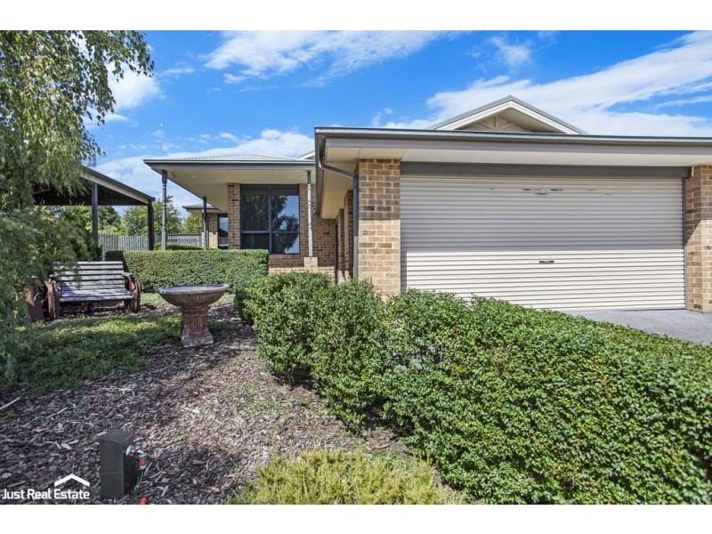 5 Carrum Close, Berwick VIC 3806