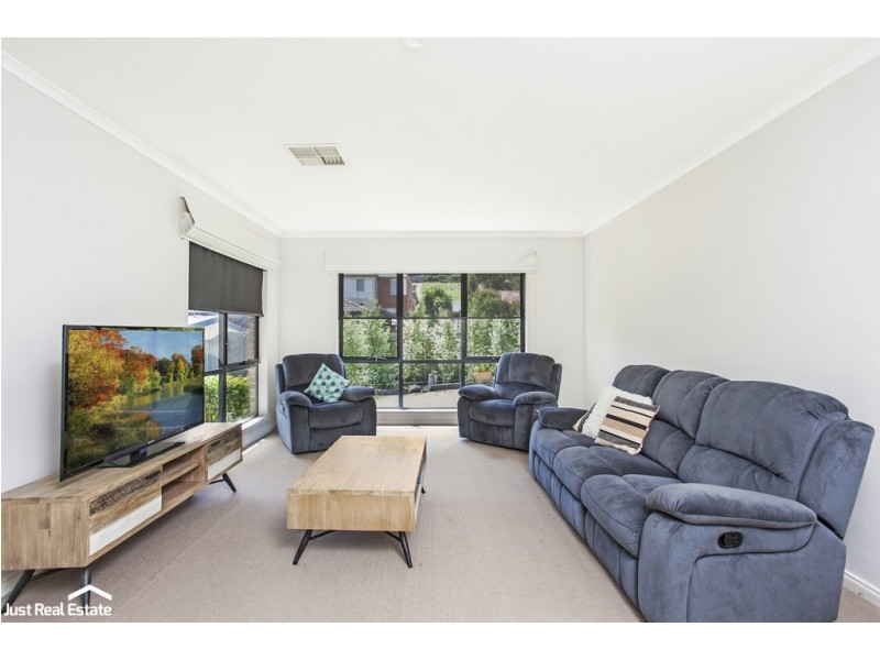 5 Carrum Close, Berwick VIC 3806