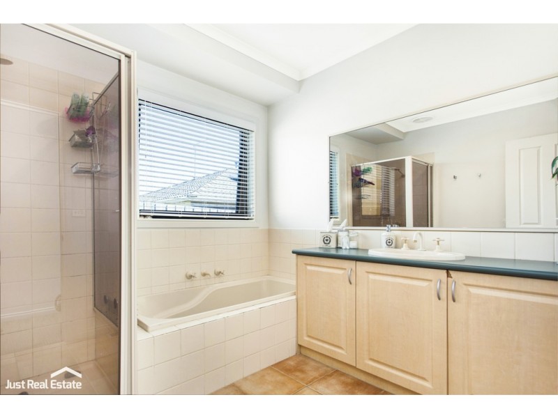 5 Carrum Close, Berwick VIC 3806