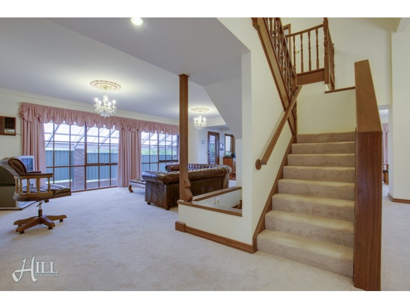 12 Inglis Road, Berwick VIC 3806