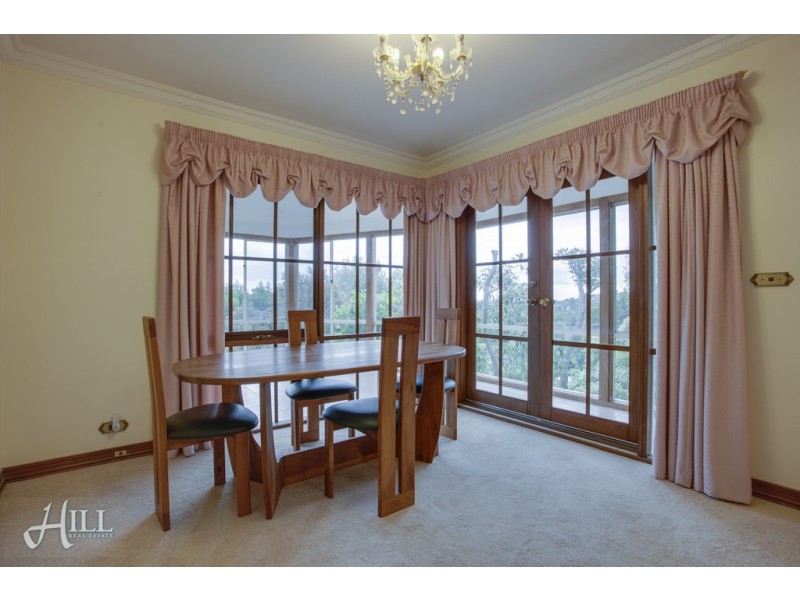 12 Inglis Road, Berwick VIC 3806