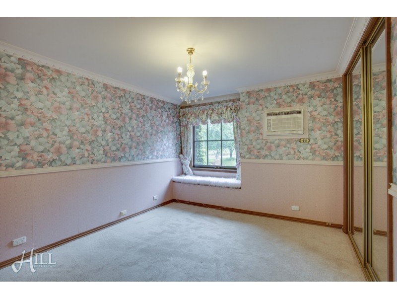 12 Inglis Road, Berwick VIC 3806