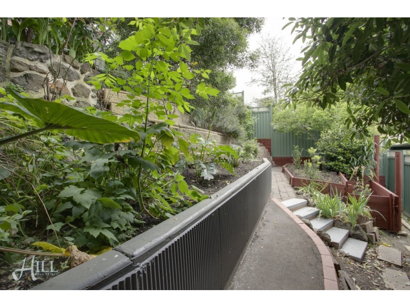 12 Inglis Road, Berwick VIC 3806