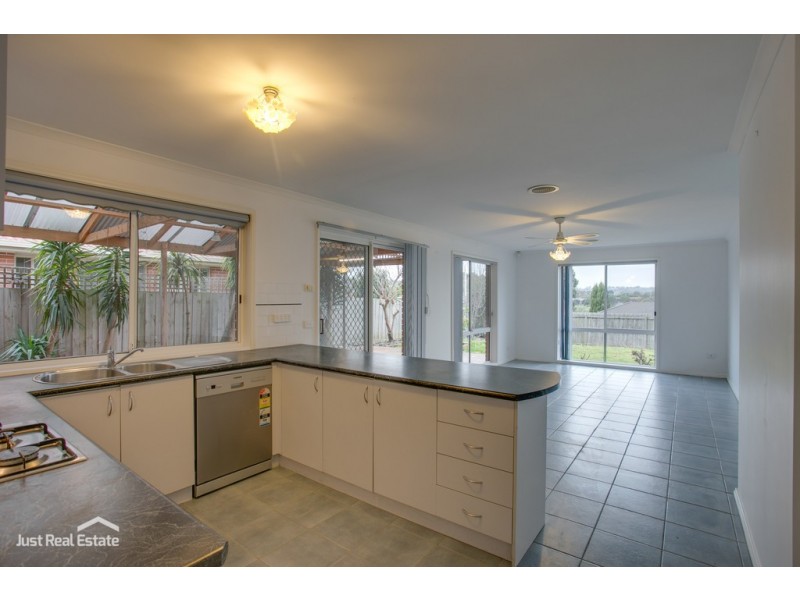 69 Tralee Circuit, Narre Warren VIC 3805