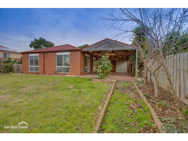69 Tralee Circuit, Narre Warren VIC 3805