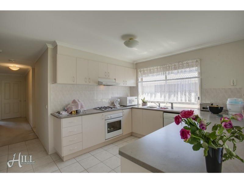 49 Jarryd Crescent, Berwick VIC 3806