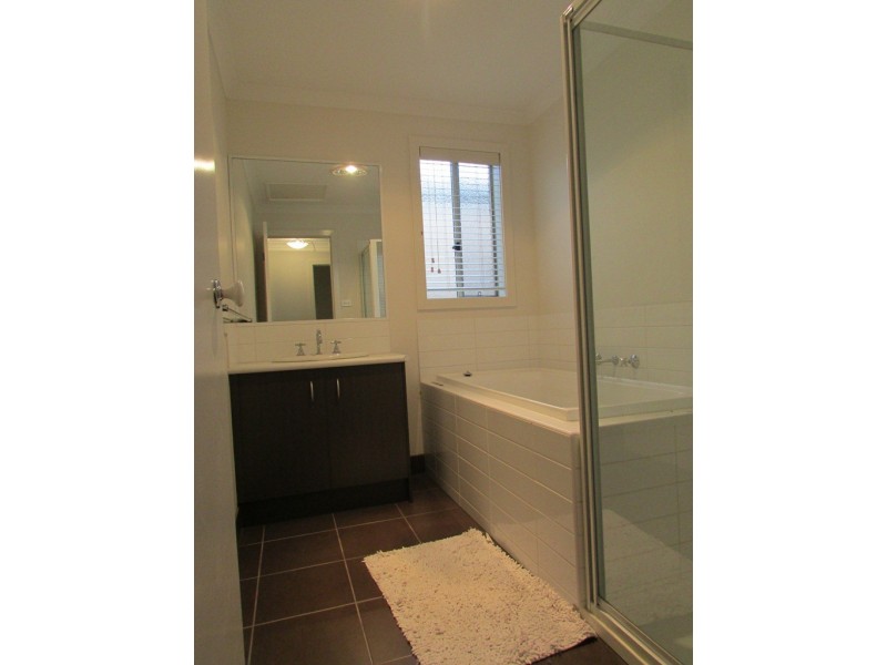 132 Sabel Drive, Cranbourne North VIC 3977