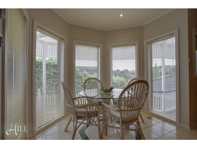 48 Avebury Drive, Berwick VIC 3806