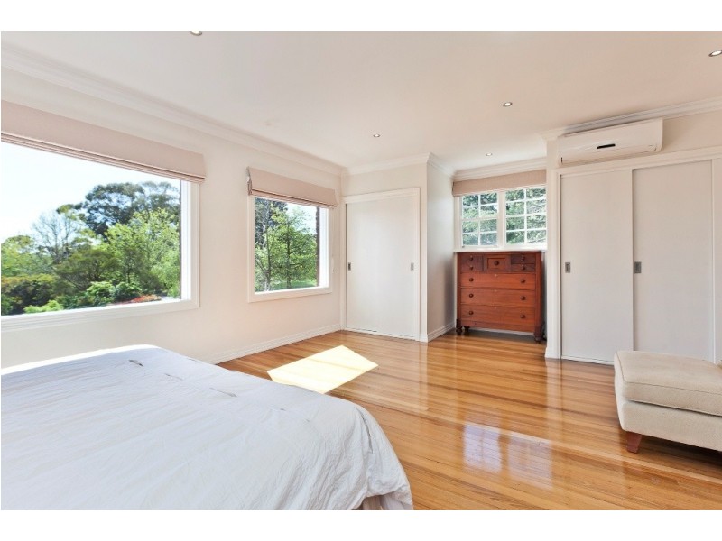 14 Inglis Road, Berwick VIC 3806