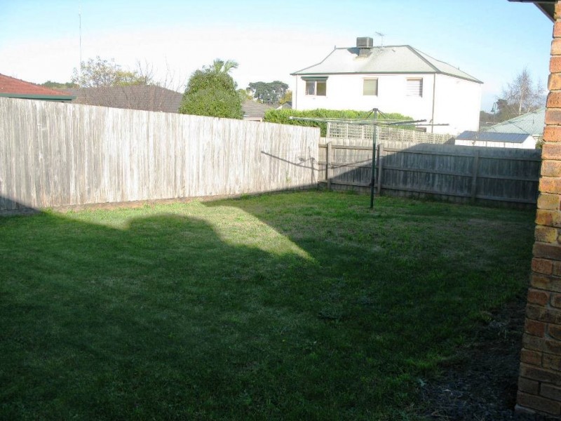 33 Allardice Parade, Berwick VIC 3806